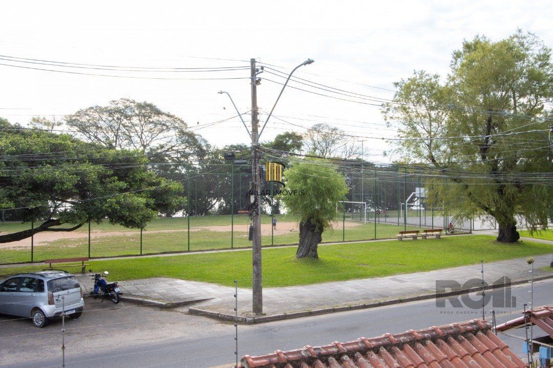 Casa 4 dormitórios no bairro Ipanema