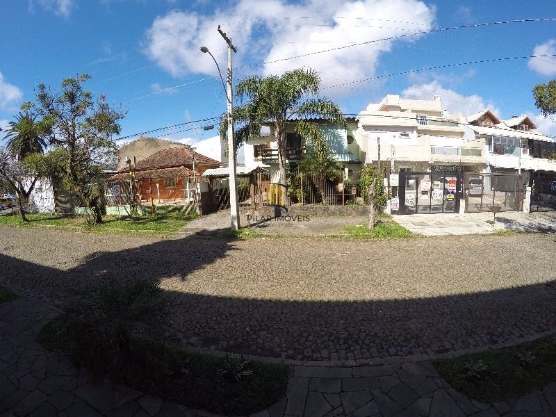 Casa para Venda - 95m², 4 dormitórios, sendo 2 suites, 4 vagas - Ipanema
