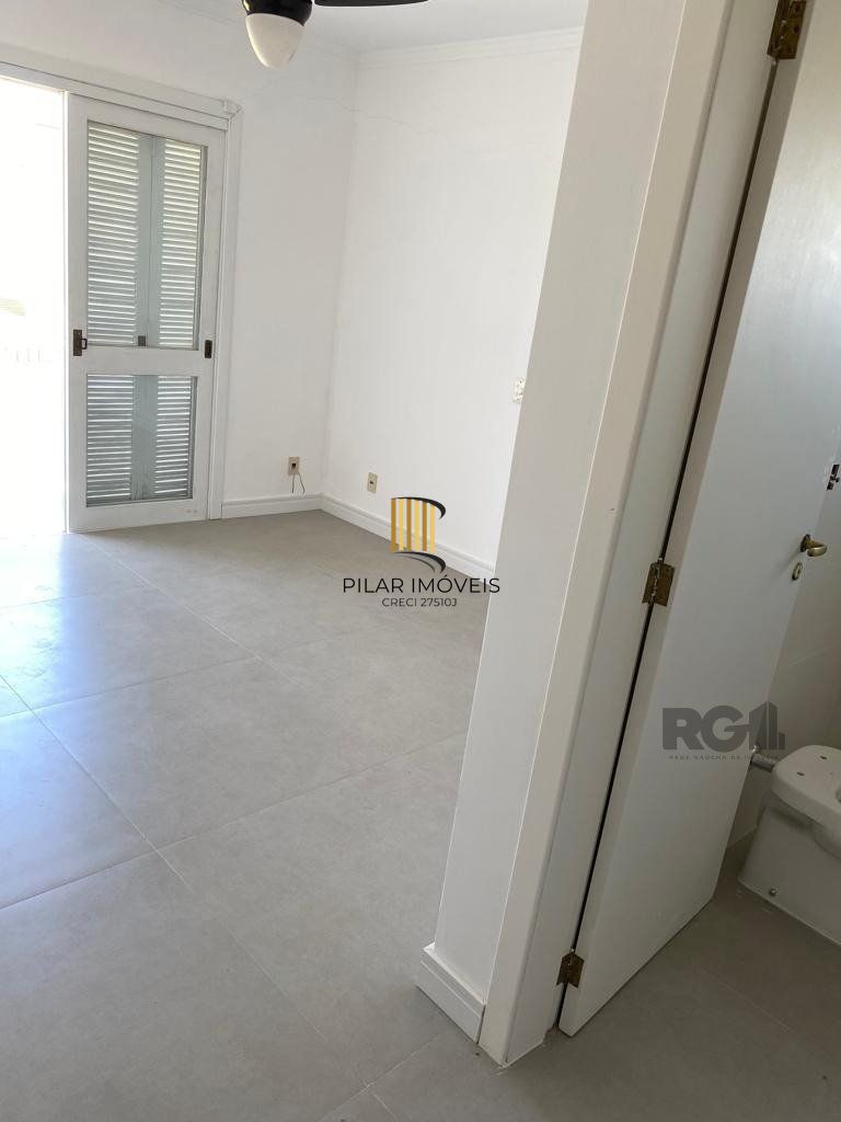 Casa 5 dormitórios no bairro Atlântida