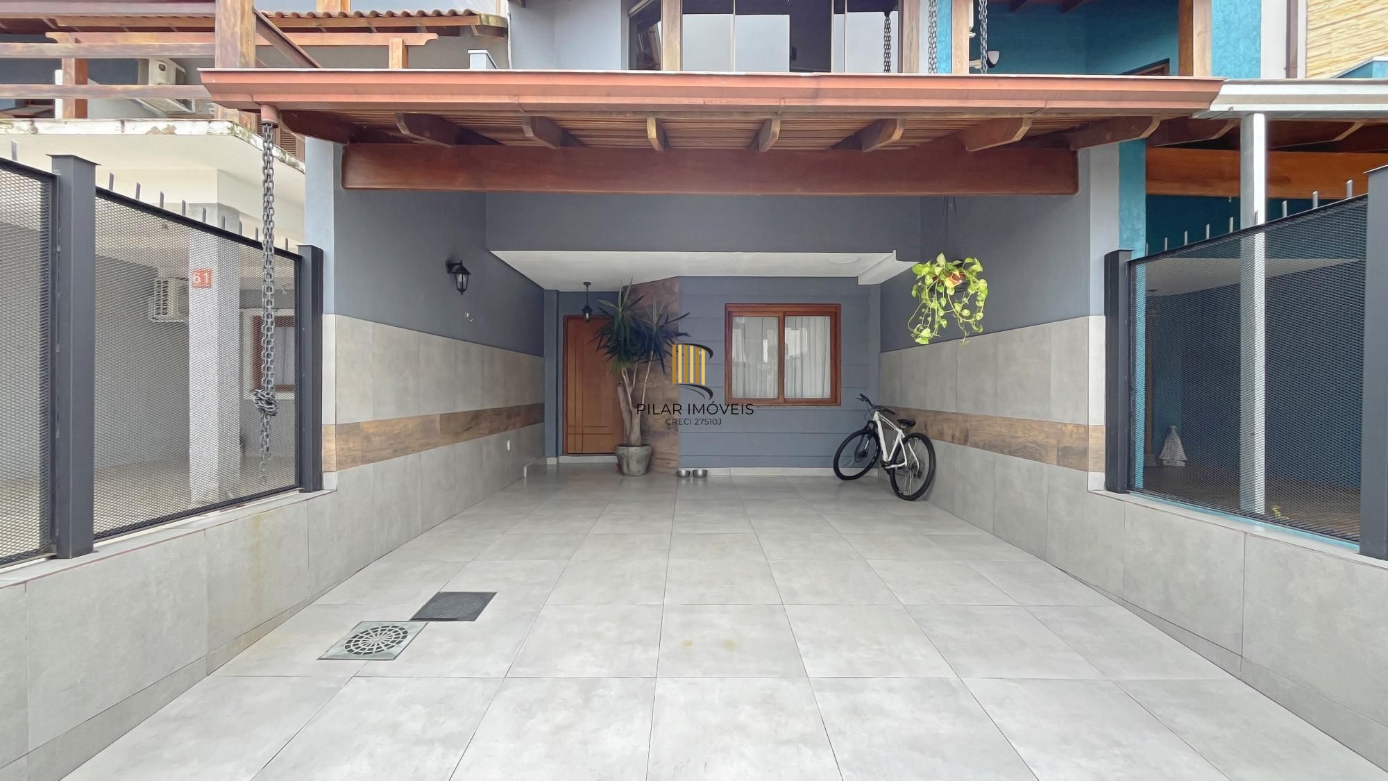 Casa 2 dormitórios no bairro Aberta dos Morros