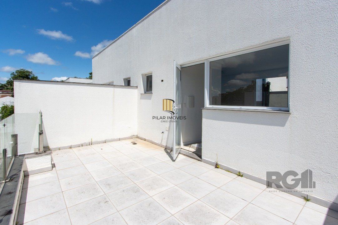 Casa em Condomínio, 197m², 3dormitórios, bairro Glória