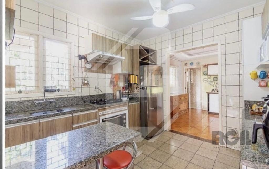 Casa 3 dormitórios no bairro Passo das Pedras