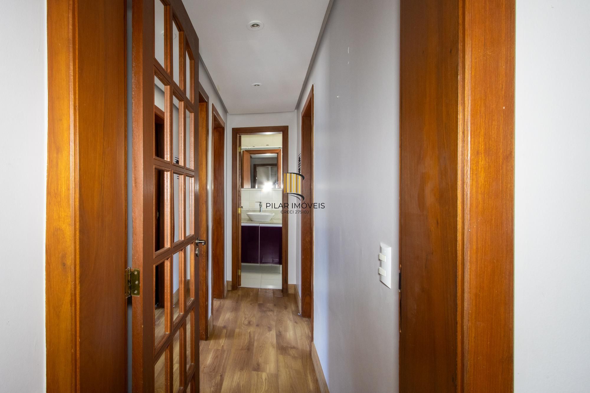 Apartamento 3 dormitórios no bairro Cidade Baixa