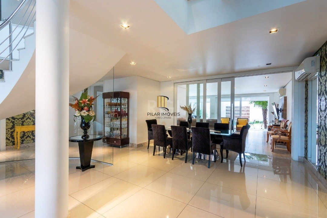 Casa para Venda - 463m², 4 dormitórios, sendo 4 suites, 4 vagas - Ipanema