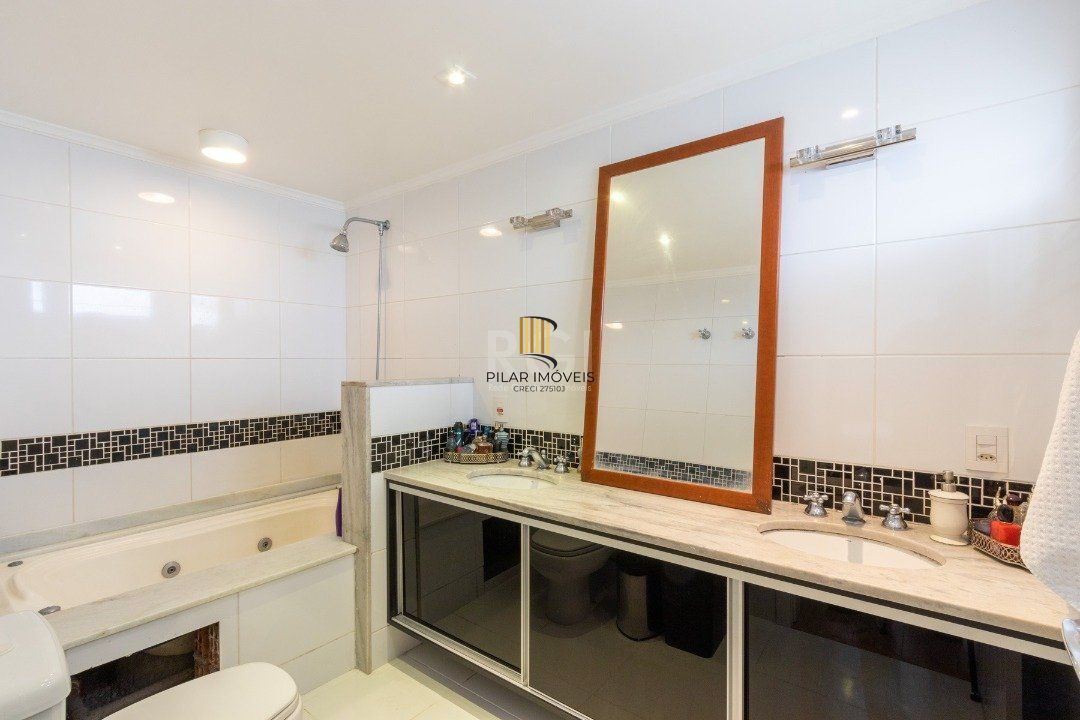 Casa para Venda - 312m², 5 dormitórios, sendo 3 suites, 6 vagas - Vila Conceição