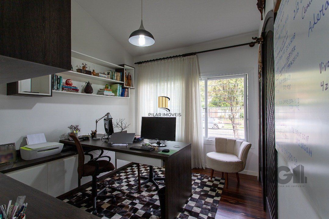 Casa 4 dormitórios no bairro Jardim Isabel