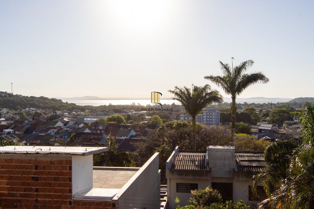 Casa 3 dormitórios no bairro Ipanema