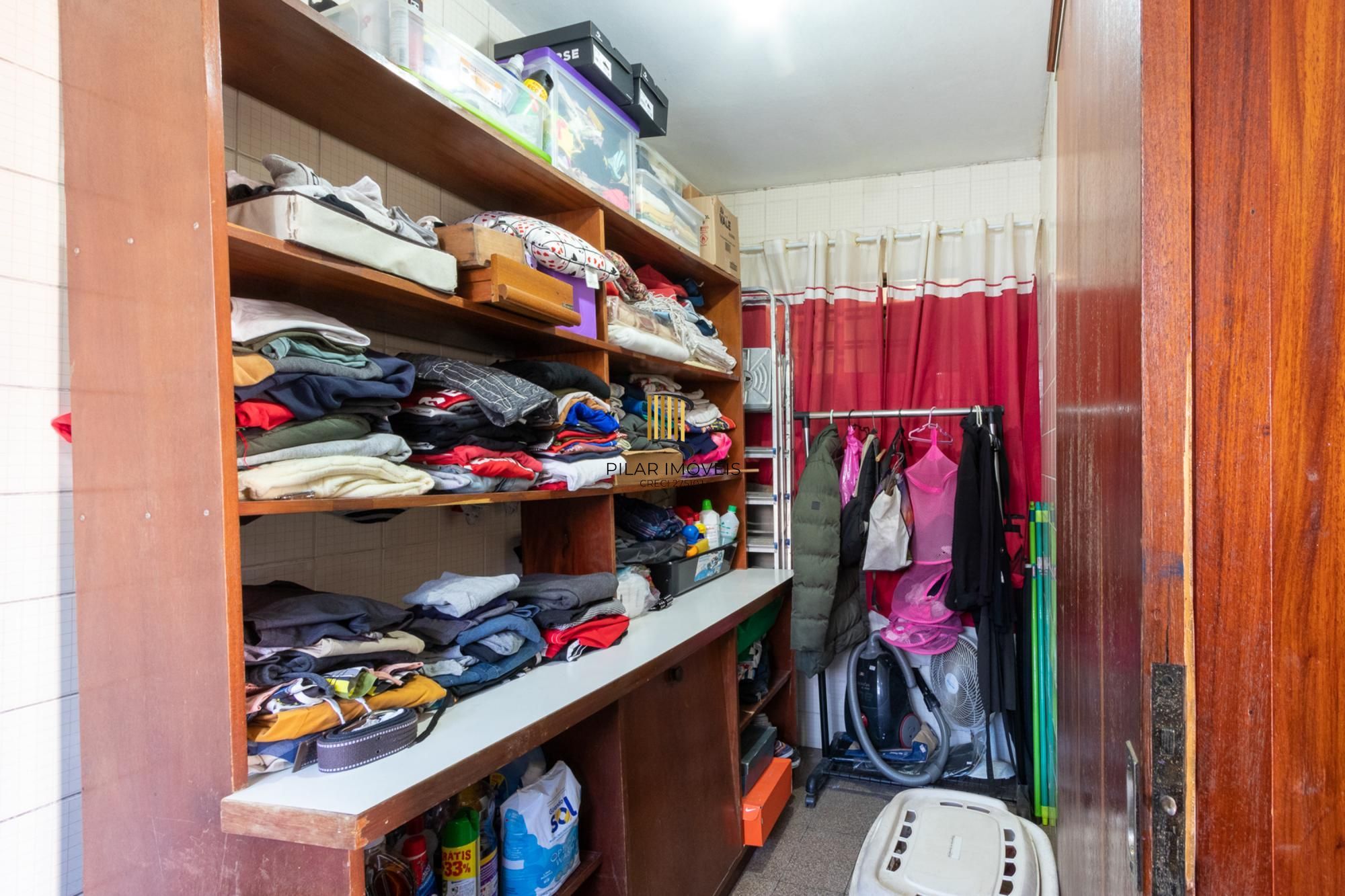 Casa para Venda - 286.28m², 2 dormitórios, sendo 1 suites, 3 vagas - Santa Tereza