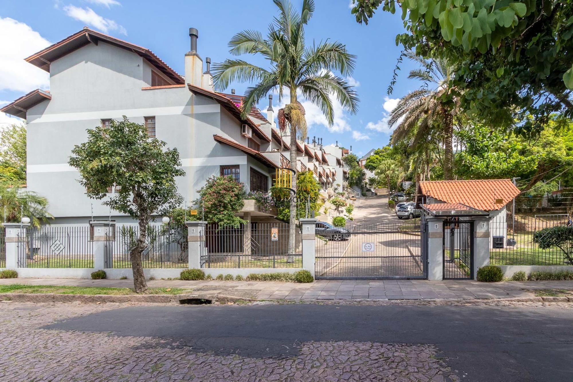 Casa Condominio para Venda - 175m², 3 dormitórios, sendo 1 suites, 4 vagas - Tristeza