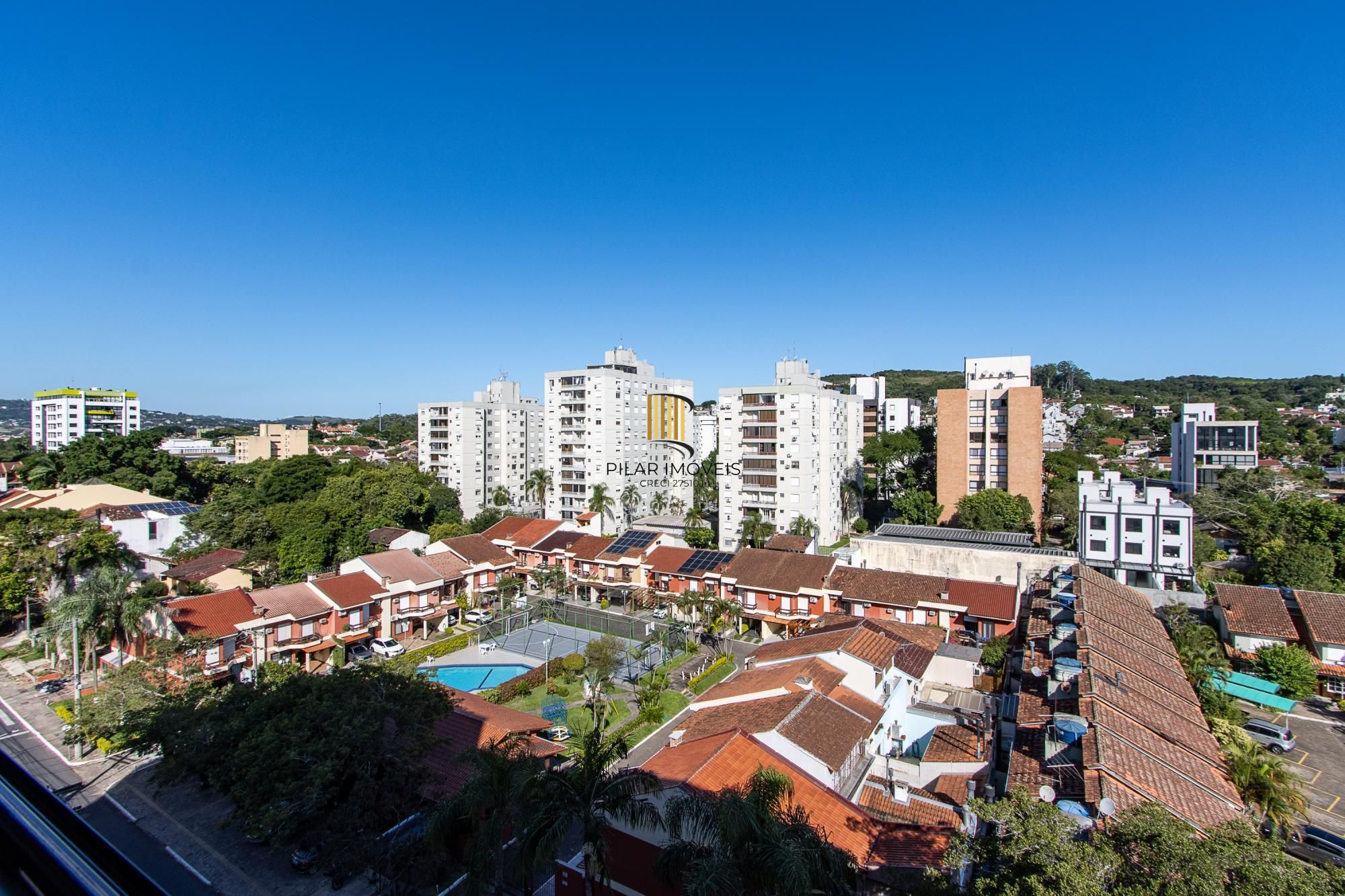 Excelente apartamento de 3 dormitórios, 1 suíte e 2 vagas no bairro Tristeza.
