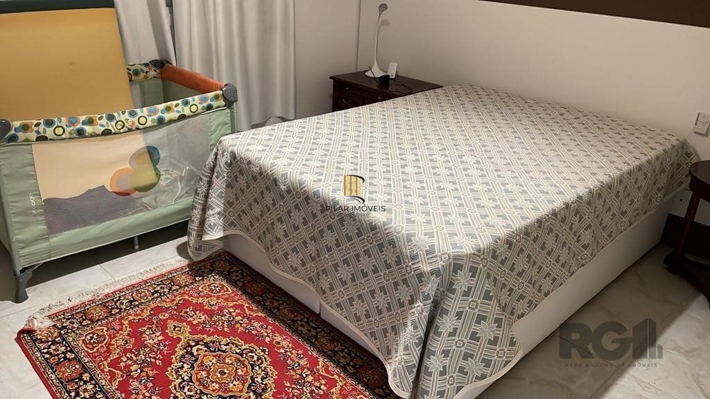 Casa no Condomínio Rossi 4 Dormitórios