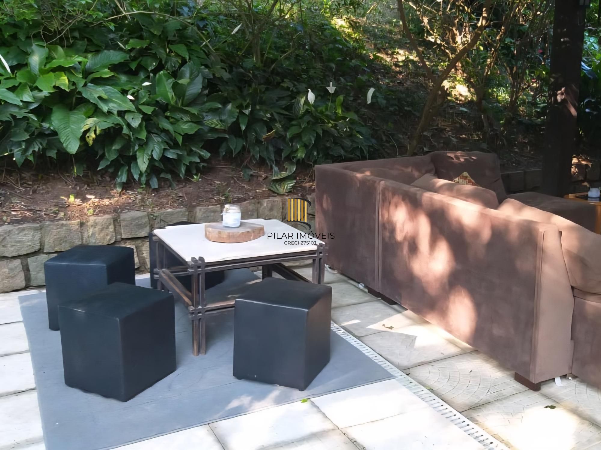 Casa com 7 dormitorios para venda Bairro Espírito Santo Porto Alegre, com 6 vagas.