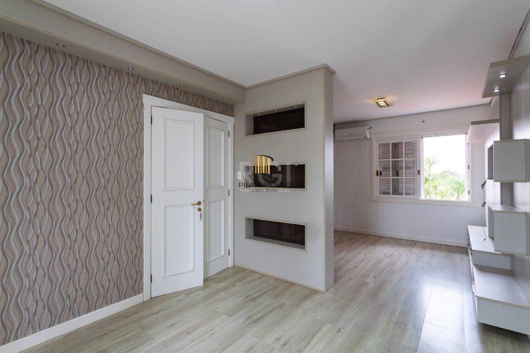 Casa Condominio para Venda - 348m², 3 dormitórios, sendo 1 suites, 2 vagas - Terra Ville