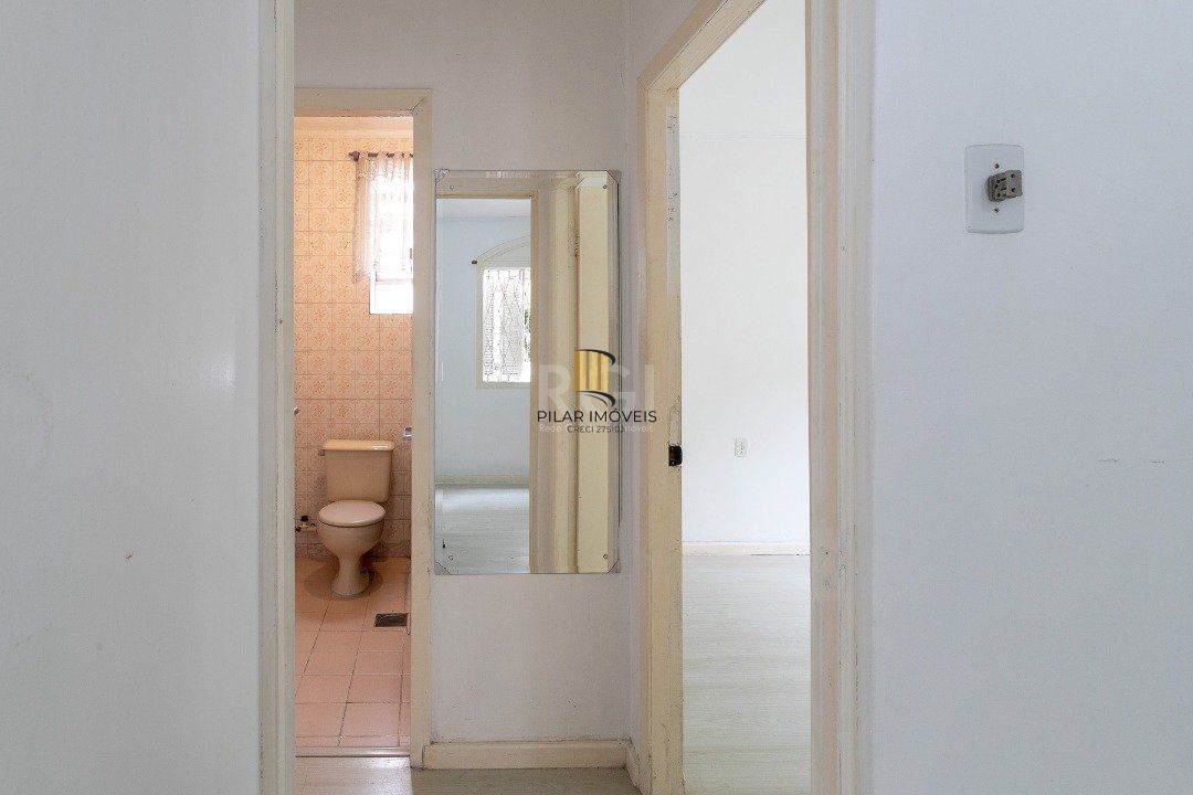 Casa para Venda - 0.01m², 5 dormitórios, 10 vagas - Petrópolis
