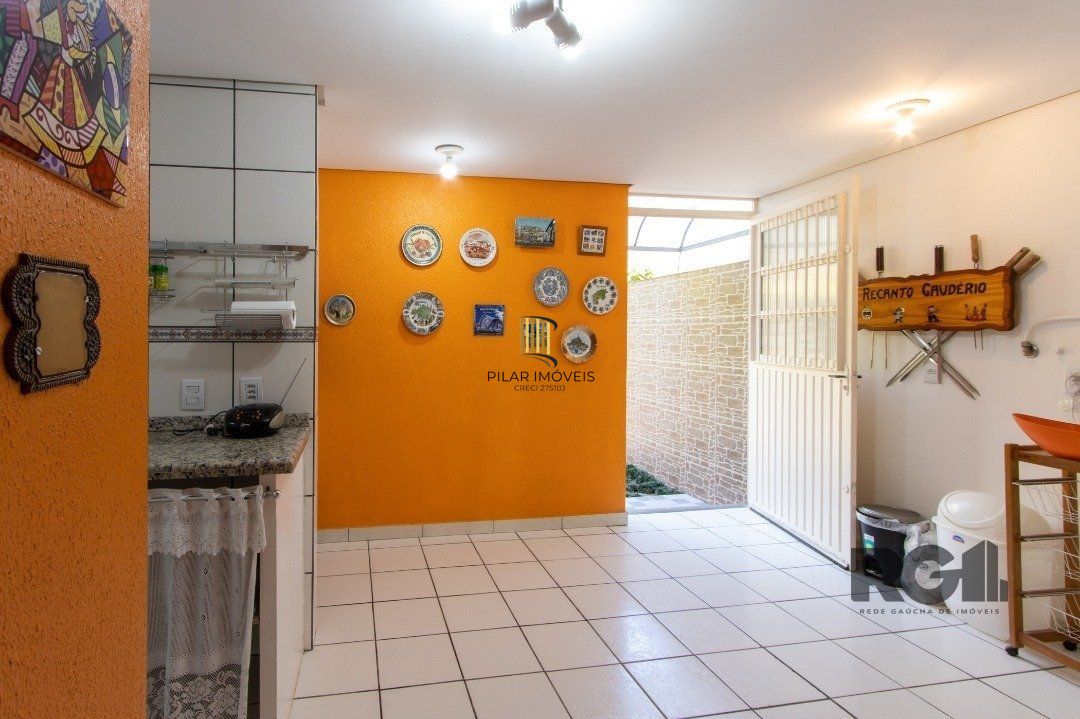 Casa de Condomínio 3 dormitórios no bairro Tristeza