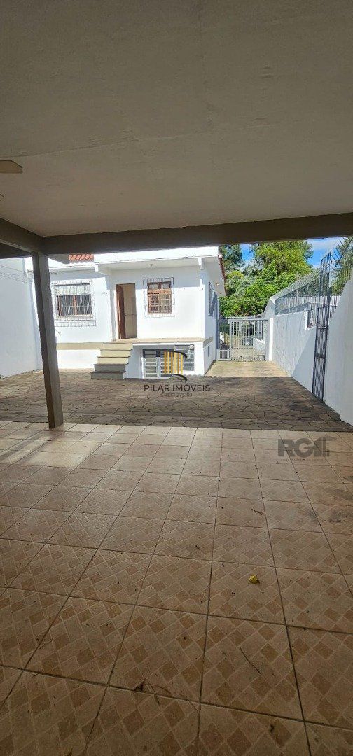 Casa 4 dormitórios no bairro Jardim Sabará