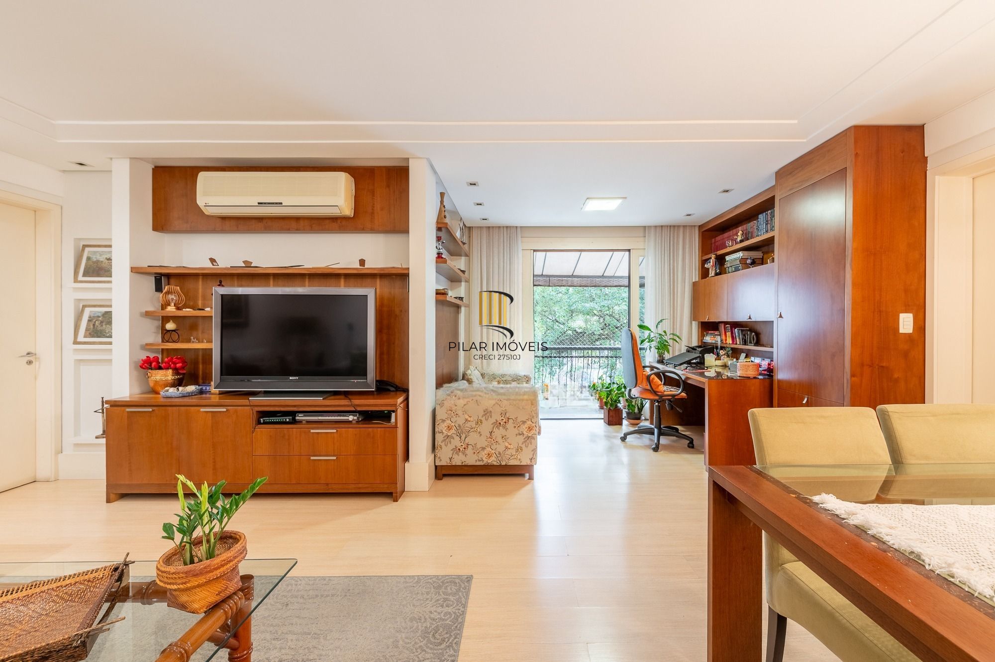 Apartamento com 124m² e 3 dormitórios, 1 suíte, 2 vagas no bairro Higienópolis