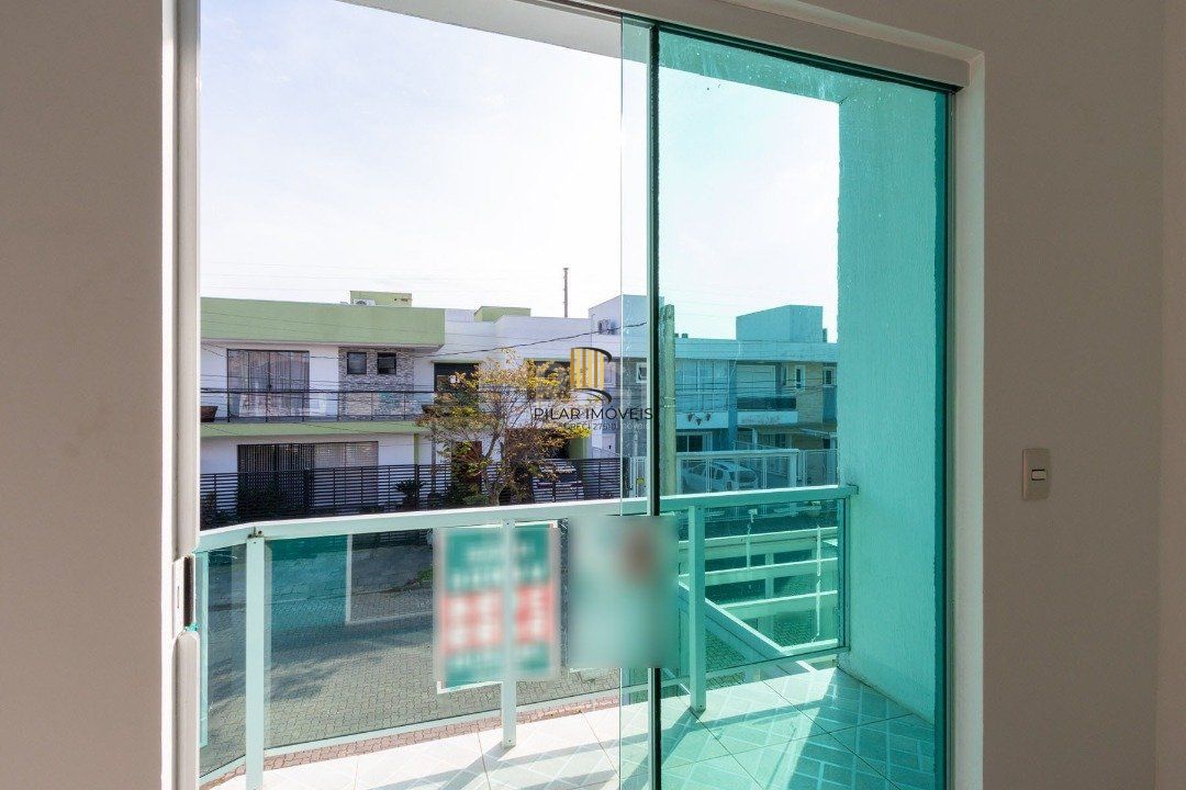 Casa para Venda - 178.4m², 3 dormitórios, sendo 1 suites, 2 vagas - Hípica