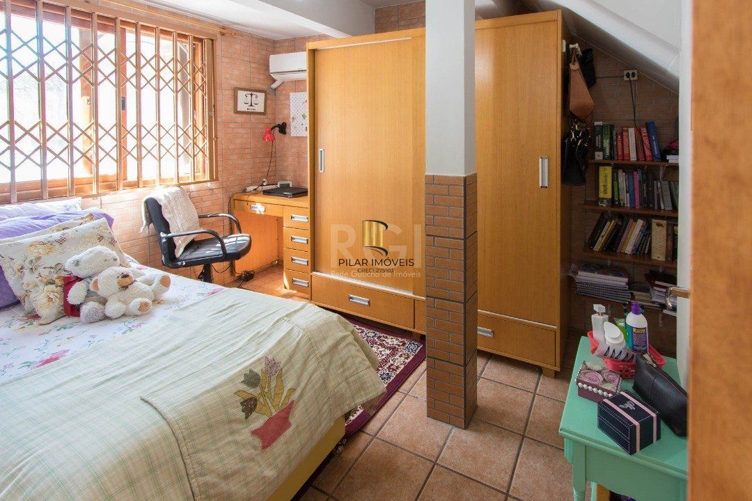 Casa para Venda - 211m², 3 dormitórios, 3 vagas - Vila Nova