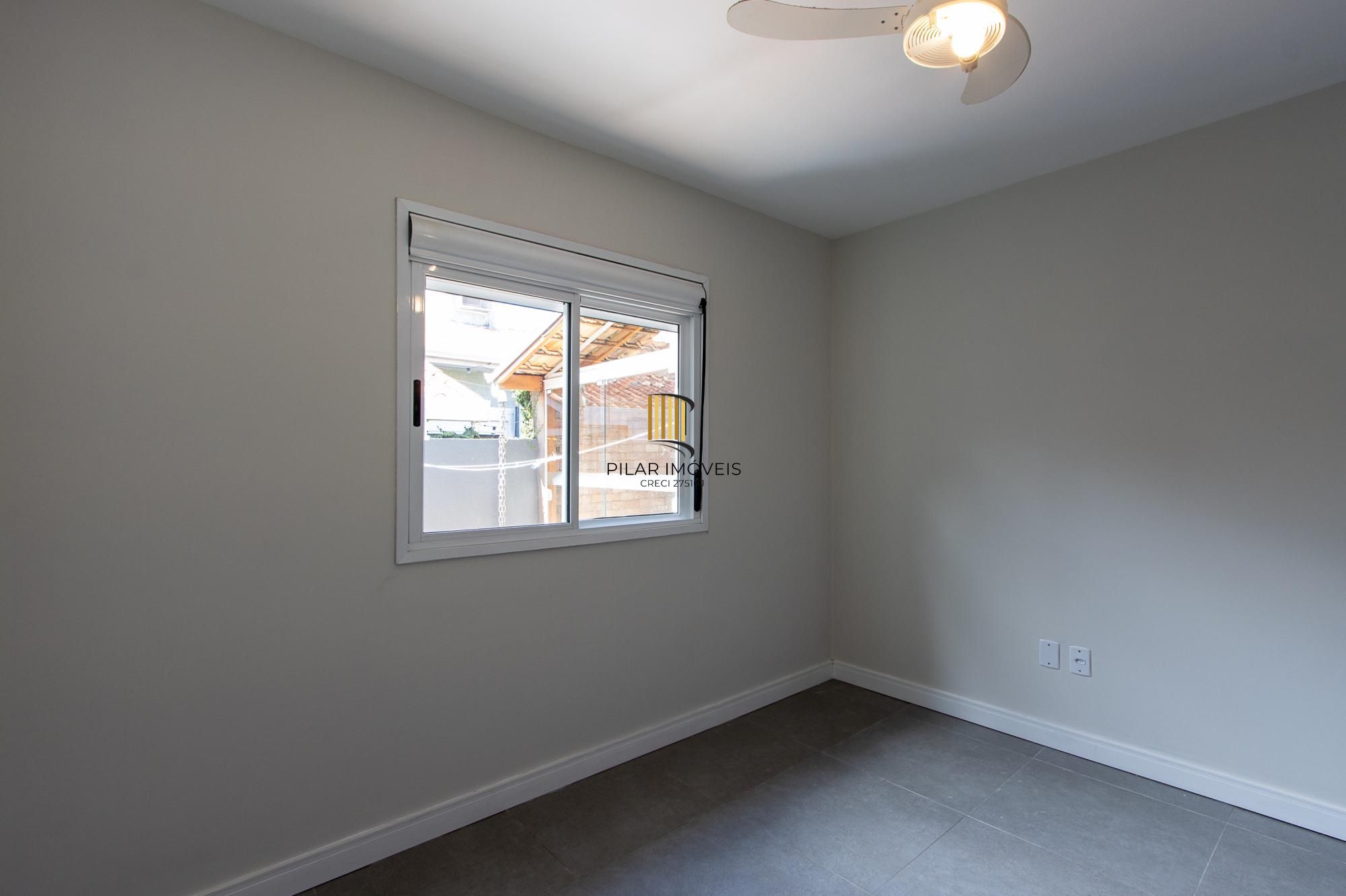 Casa de Condomínio 2 dormitórios no bairro Hípica