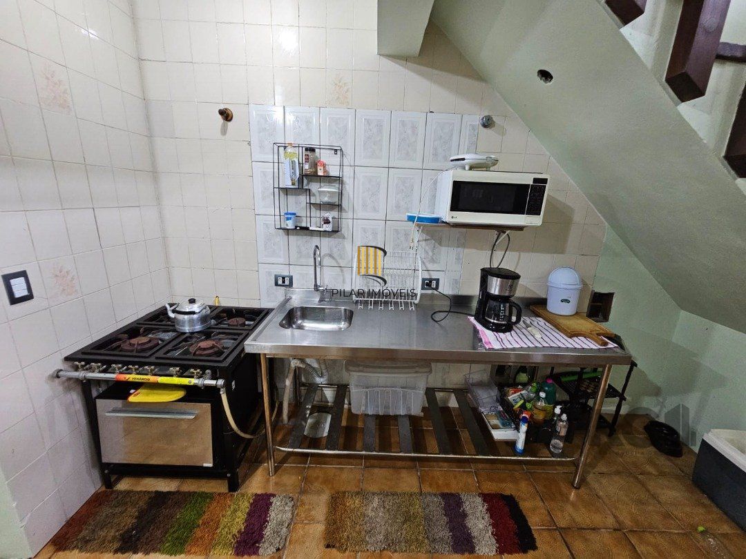 Casa 4 dormitórios no bairro Praia da Conceição