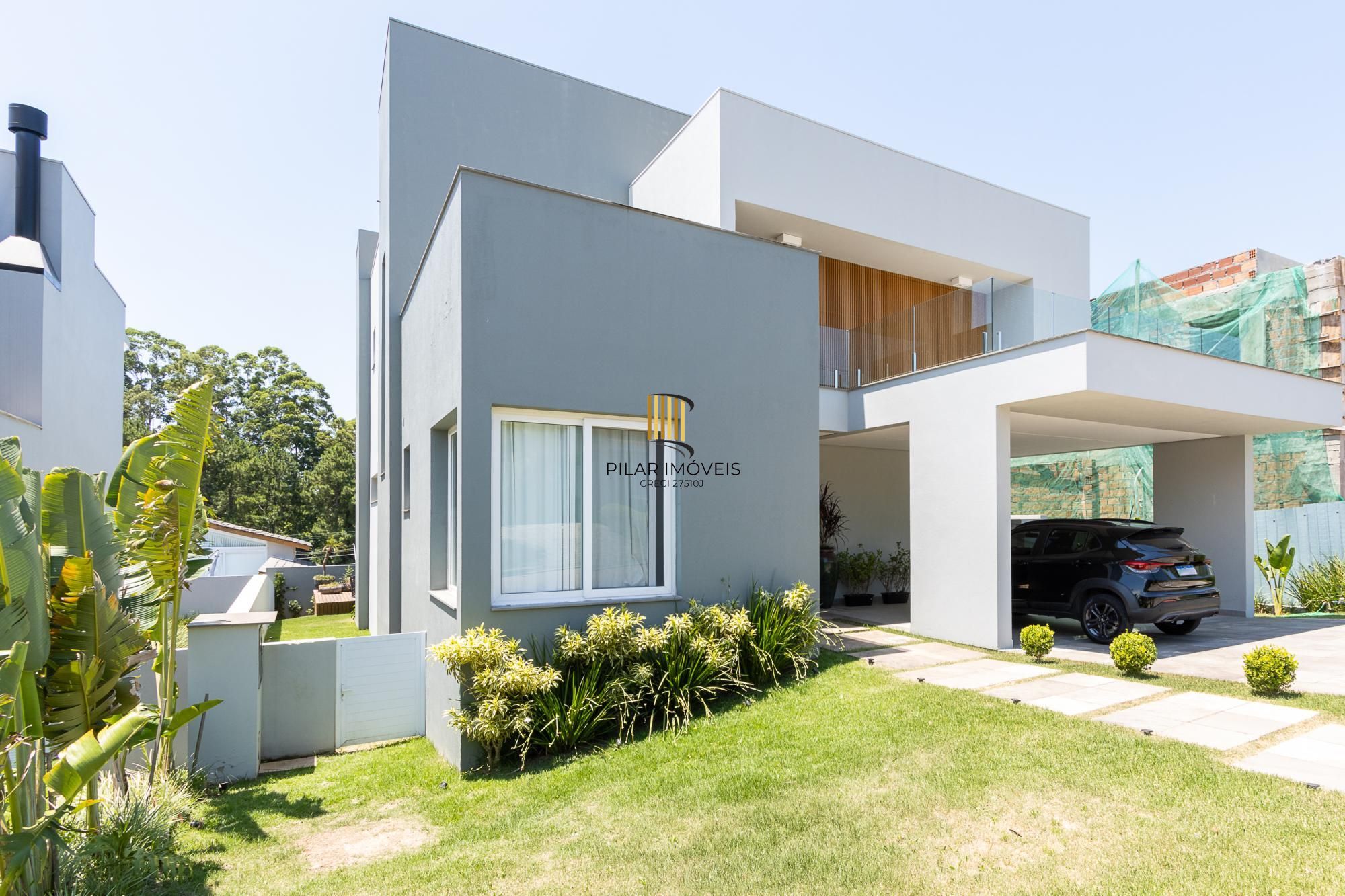 Casa de Condomínio 4 dormitórios no bairro Vila Nova