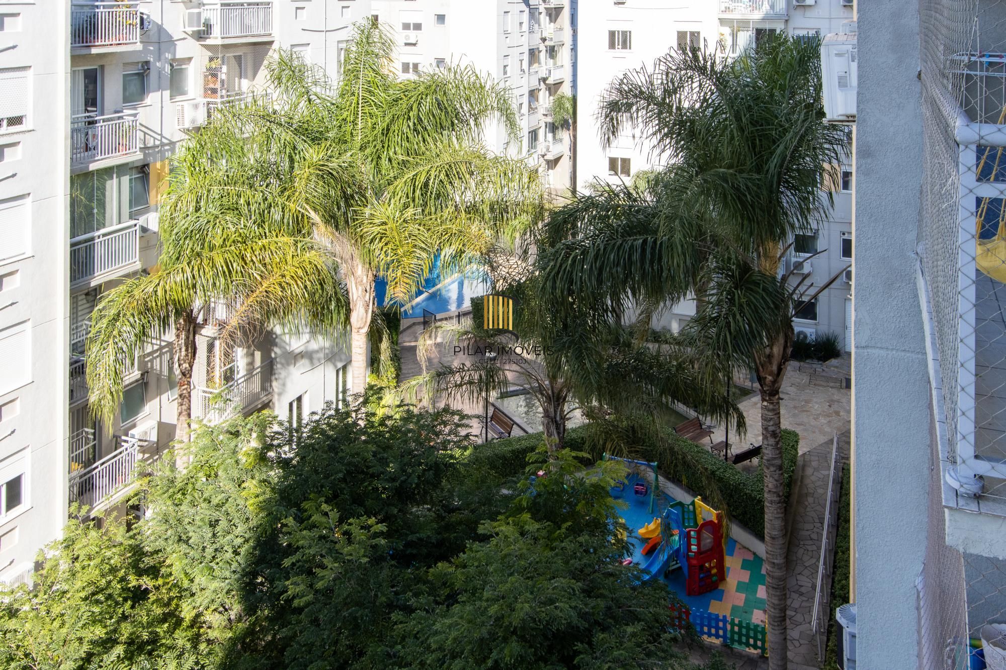 Apartamento de 3 dormitórios, 1 suíte e 1 vaga coberta.