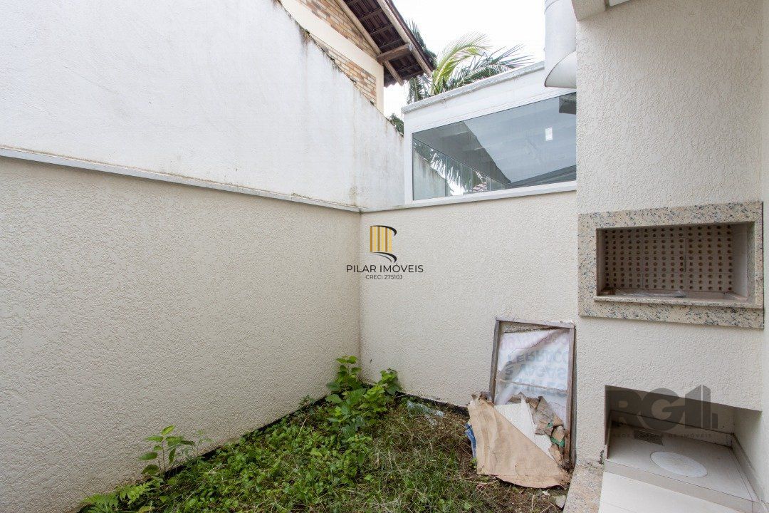 Casa de Condomínio 2 dormitórios no bairro Cristal