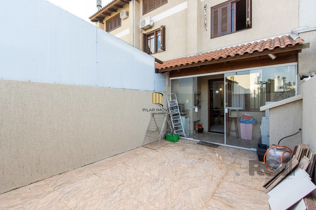 Casa 3 Dormitório(s) Bairro Hípica