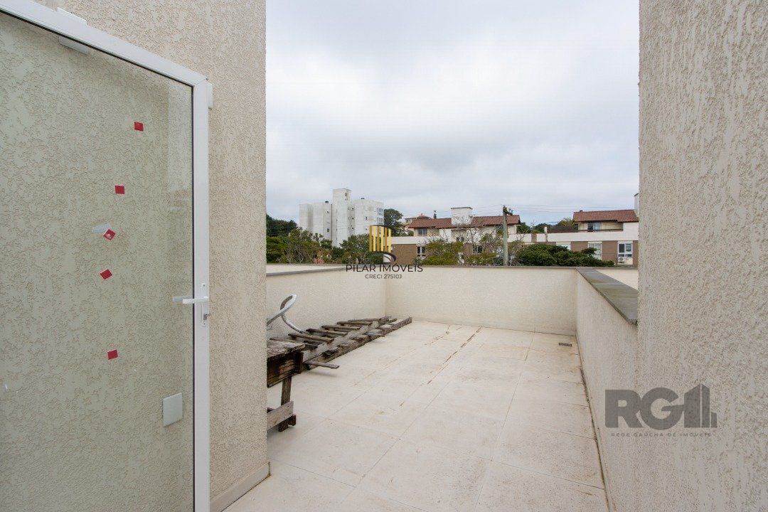 Casa de Condomínio 2 dormitórios no bairro Cristal