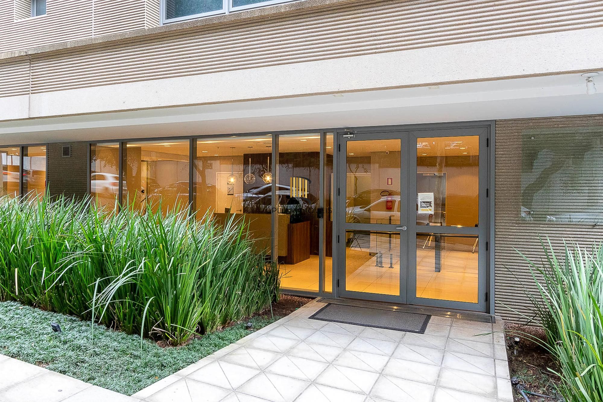 Conjunto/Sala para Venda - 118.74m², 0 dormitórios, São João