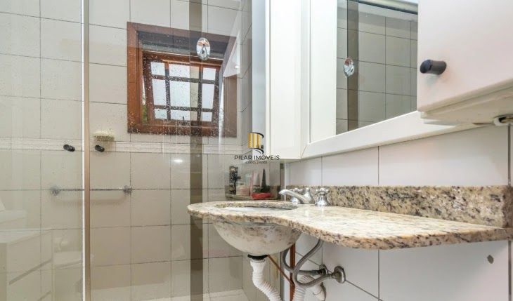 Casa com 3 dormitórios, no bairro Ipanema, zona sul de Porto Alegre, RS.