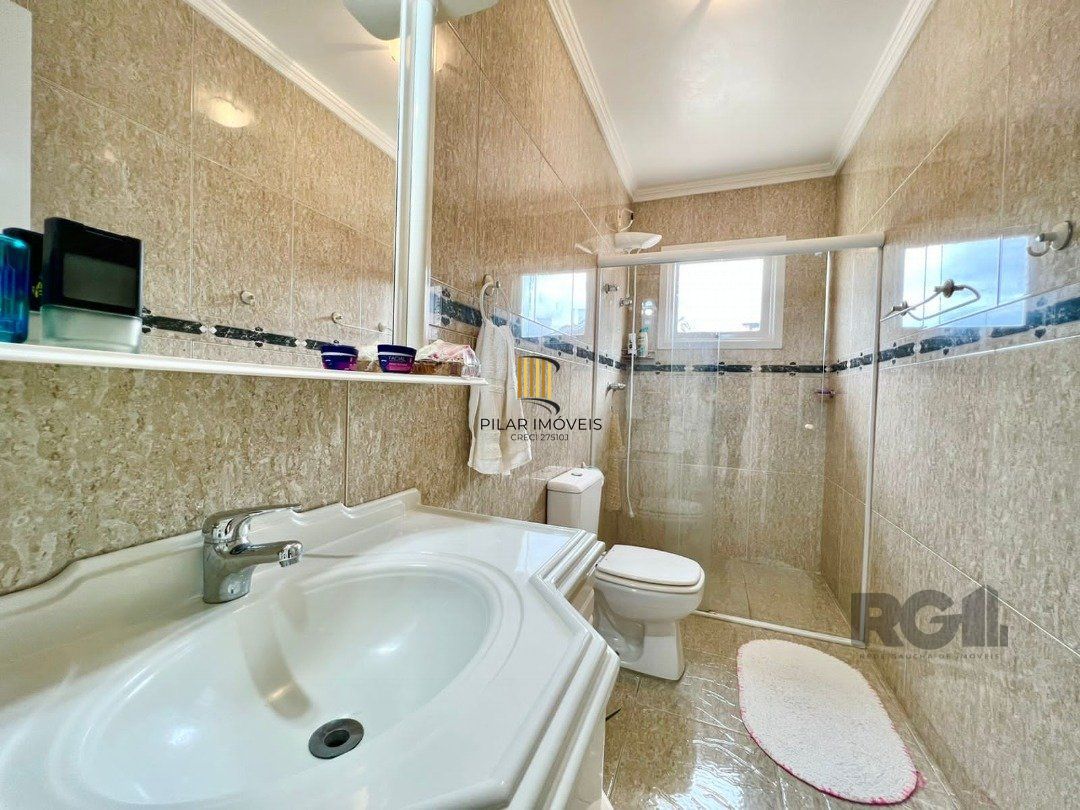 Magnífica casa  linda, 360m2  de  área  construída