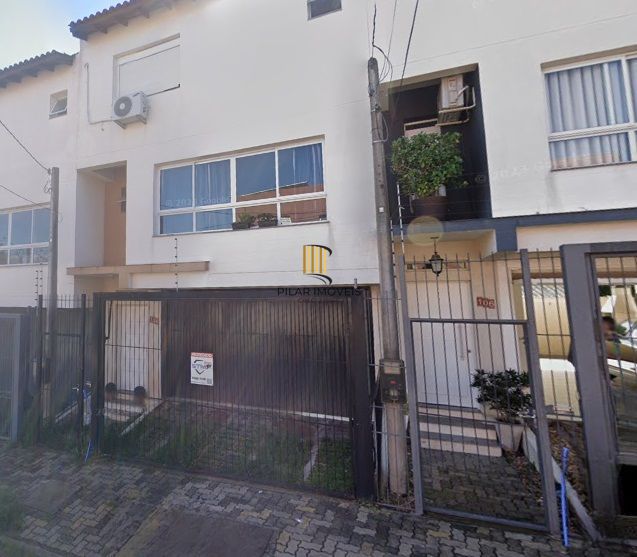 Sobrado  com 3 quartos, 1 suíte, lareira, churrasqueira, 3 vagas cobertas na zona sul. - Pilar Imóveis