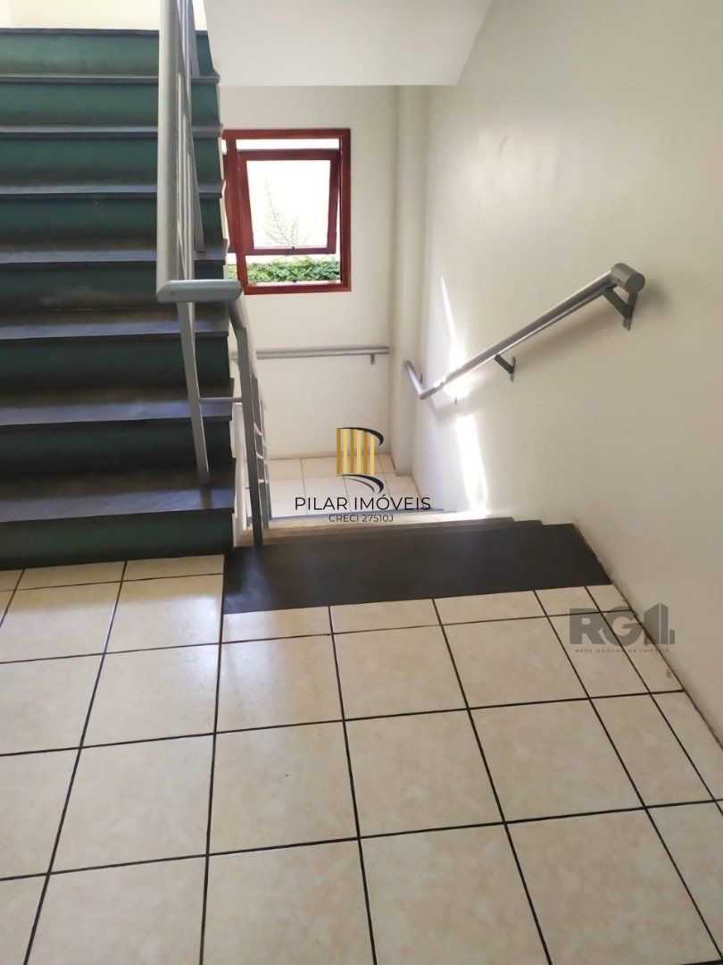 Apartamento para Venda com 1 dormitório e 1 vaga no bairro Cristal