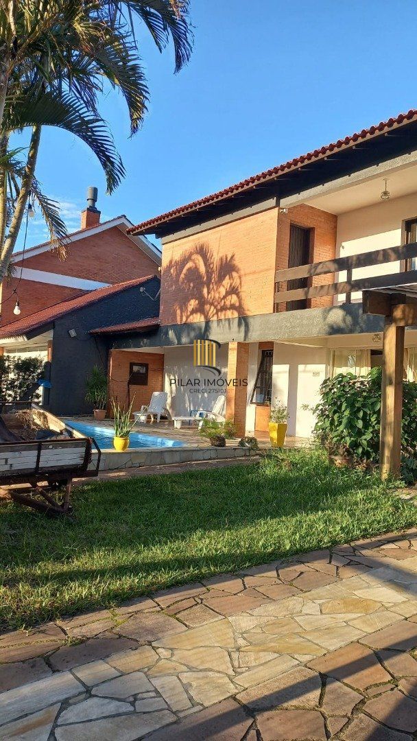 Casa 3 dormitórios no bairro Atlântida