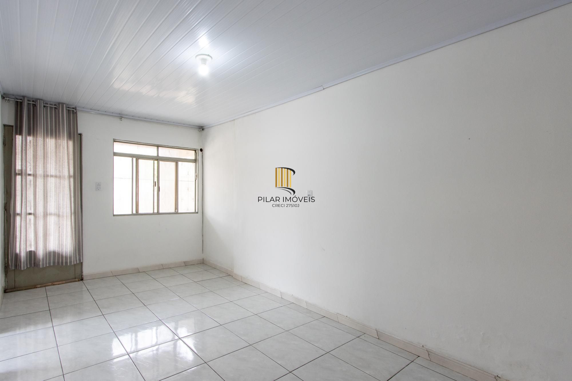 CASA TRÊS DORMITÓRIOS NA RESTINGA NOVA