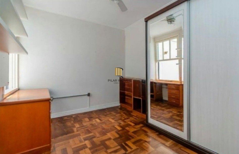 Apartamento mobiliado de 2 dormitórios ao lado da Redenção