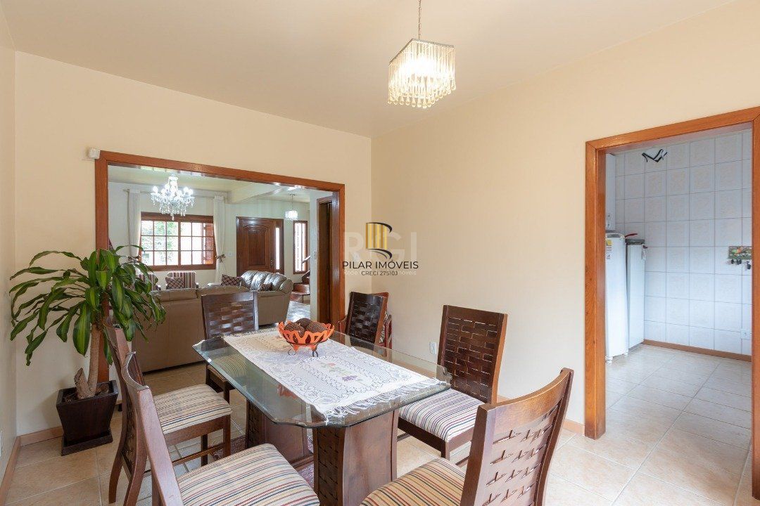 Casa para Venda - 192.18m², 3 dormitórios, sendo 1 suites, 2 vagas - Cristal
