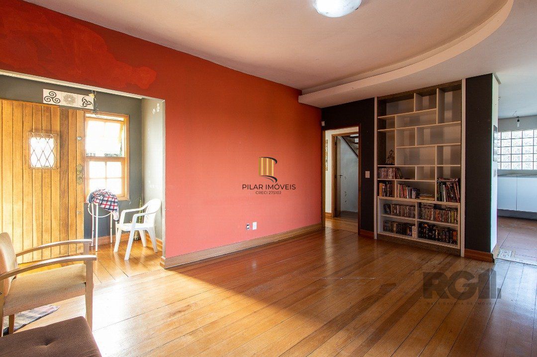 Casa para Venda - 380m², 4 dormitórios, sendo 1 suites, 4 vagas - Vila Assunção