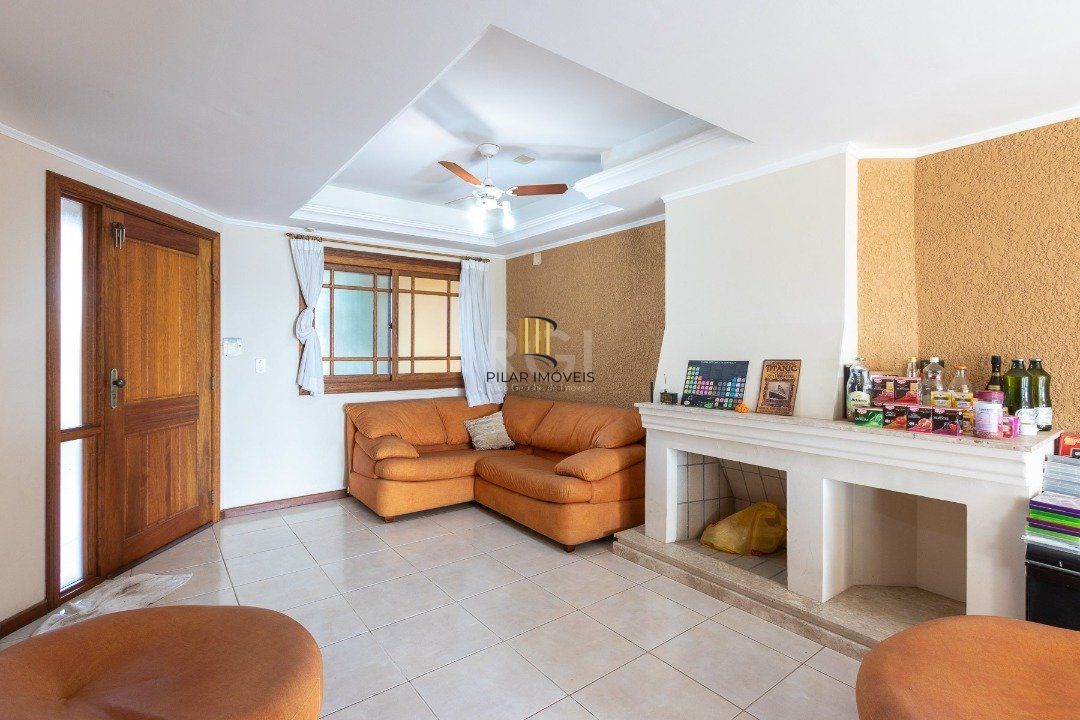 Casa para Venda - 195.96m², 3 dormitórios, sendo 1 suites, 2 vagas - Espirito Santo