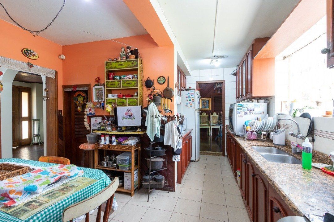 Casa Condominio para Venda - 386m², 3 dormitórios, sendo 2 suites, 2 vagas - Espirito Santo