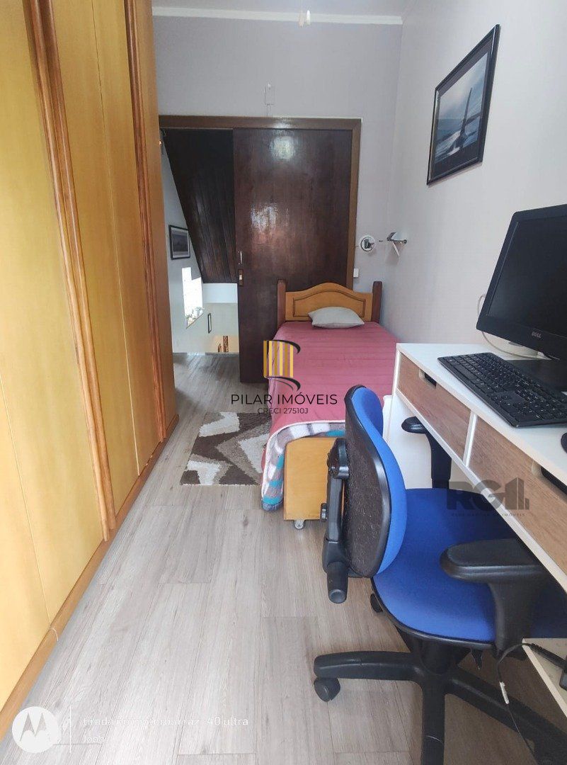 Casa 4 dormitórios no bairro Cavalhada
