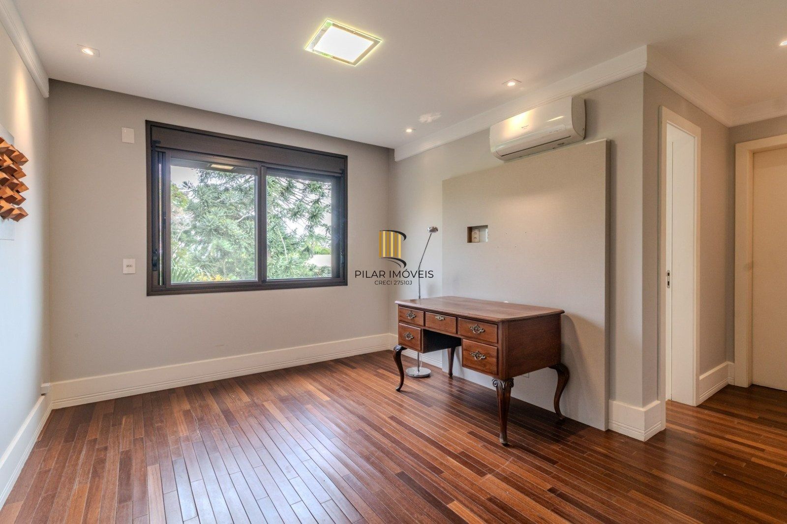 Alto Padrão no TERRAZAS: 4 Suítes, 312m² e Vista Incrível para a Natureza