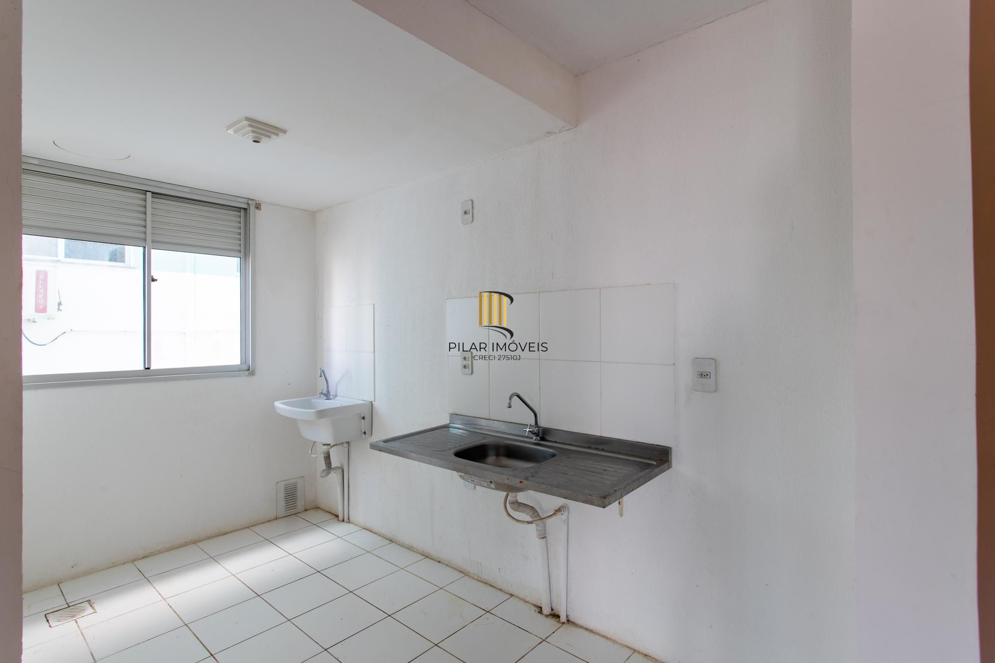 Apartamento 2 quartos, reformado, 1 vaga escriturada - Vila Nova