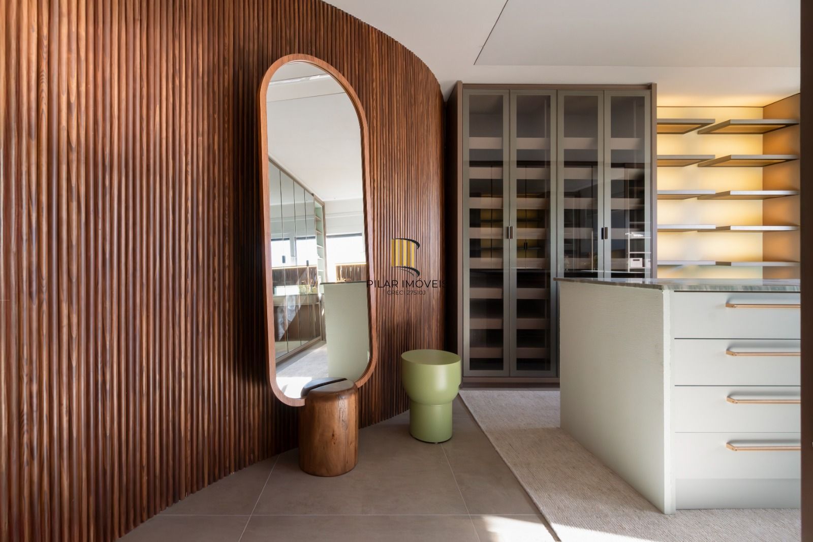 Cobertura para Venda - 483.85m², 3 dormitórios, sendo 3 suites, 4 vagas - Vila Assunção