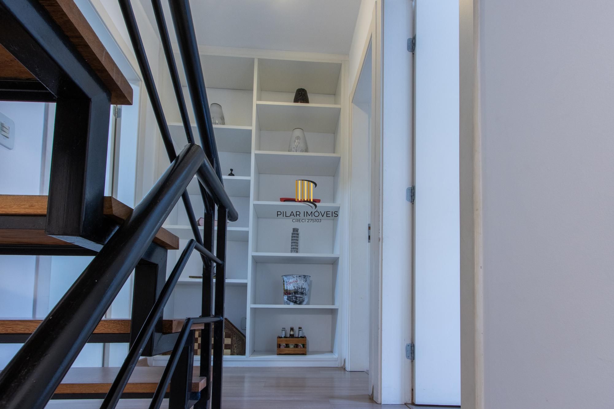 Casa de Condomínio 3 dormitórios no bairro Cavalhada