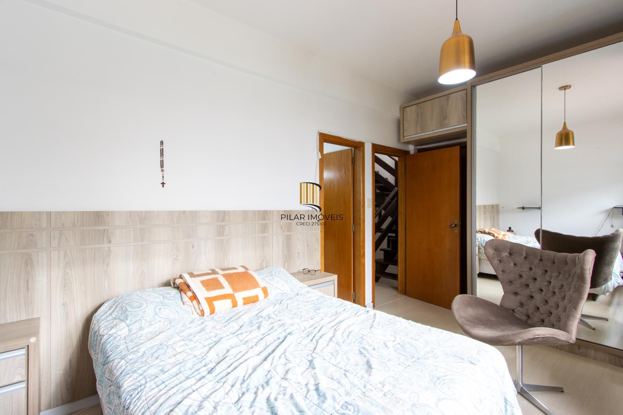 Sobrado no Lagos de Nova Ipanema com 149,54m², possui 03 dormitórios, sendo 1 suíte, garagem para 3 carros