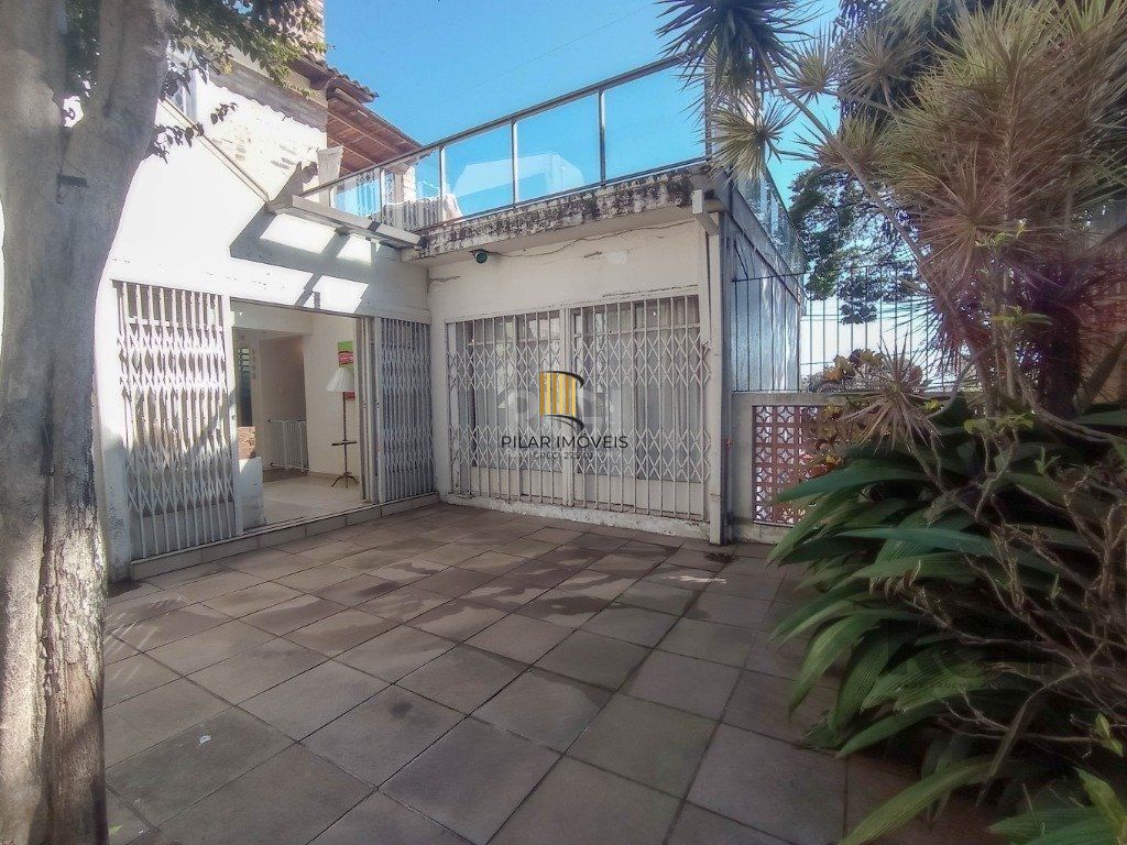 Casa para venda com 4 dormitórios no bairro Cristal