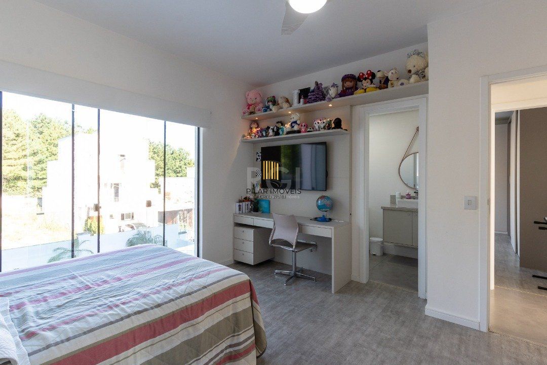 Casa Condominio para Venda - 280m², 3 dormitórios, sendo 3 suites, 4 vagas - Lagos De Nova Ipanema